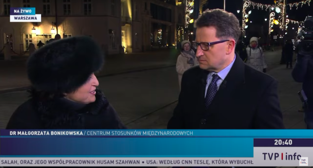 “Rosja wbrew pozorom nie patrzy w pierwszej kolejności na siebie, tylko na nas” – dr Małgorzata Bonikowska, prezes CSM dla TVP info