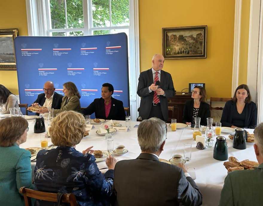 Polski głos w debacie o przyszłości Europy. Dr Jarosław Pietras, senior expert Centrum Stosunków Międzynarodowych, zaprezentował w Hadze nasz raport „Lepsza Europa”.