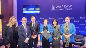 Centrum Stosunków Międzynarodowych na Seminarium CE UW: „Globalny kryzys instytucji multilateralnych, czyli organizacje międzynarodowe w dobie turbulencji geopolitycznych. Implikacje, scenariusze i wnioski strategiczne dla UE i Polski”