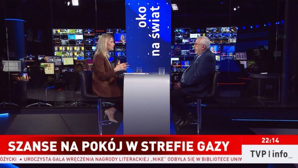 Jakie są szanse na pokój w Strefie Gazy? – Ambasador Krzysztof Płomiński w programie „Oko na Świat” w TVP Info